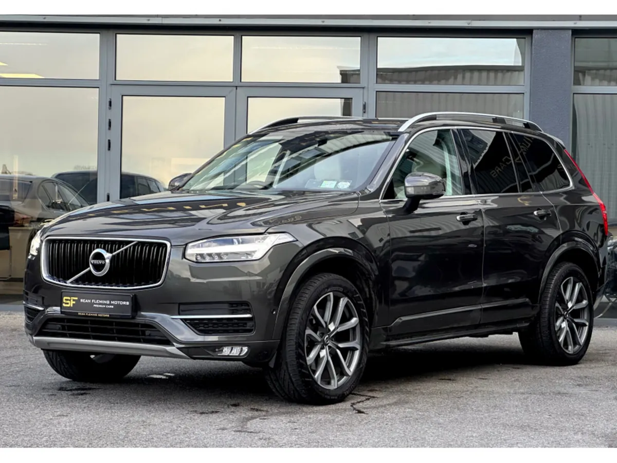 Volvo XC90 D5 AWD MOMENTUM 5DR AUTO - Image 3