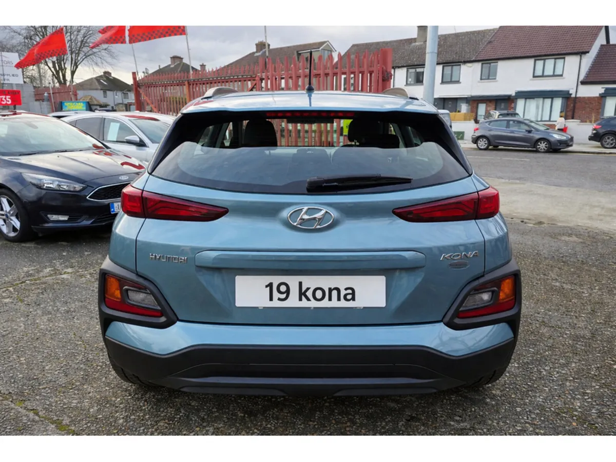 Hyundai KONA KAUAI COMFORT 5DR (NCT 01/27) - Image 4