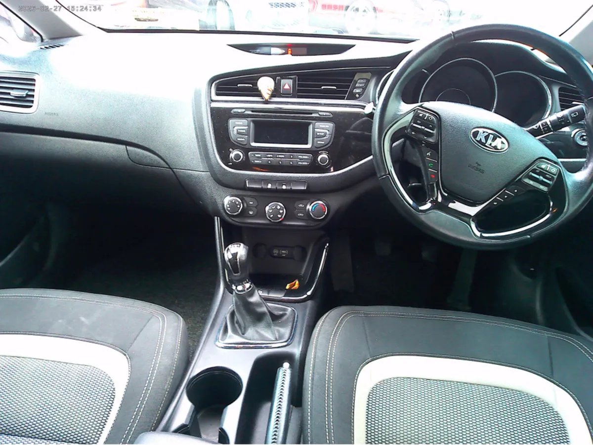 Kia Ceed CEE'D 1.4 EX DIESEL 5DR - Image 3