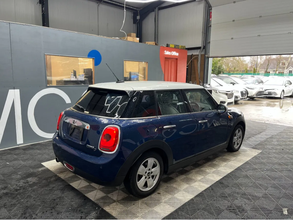 Mini Cooper €15950 2017 MINI COOPER D 1.5 AUTOMATI - Image 2