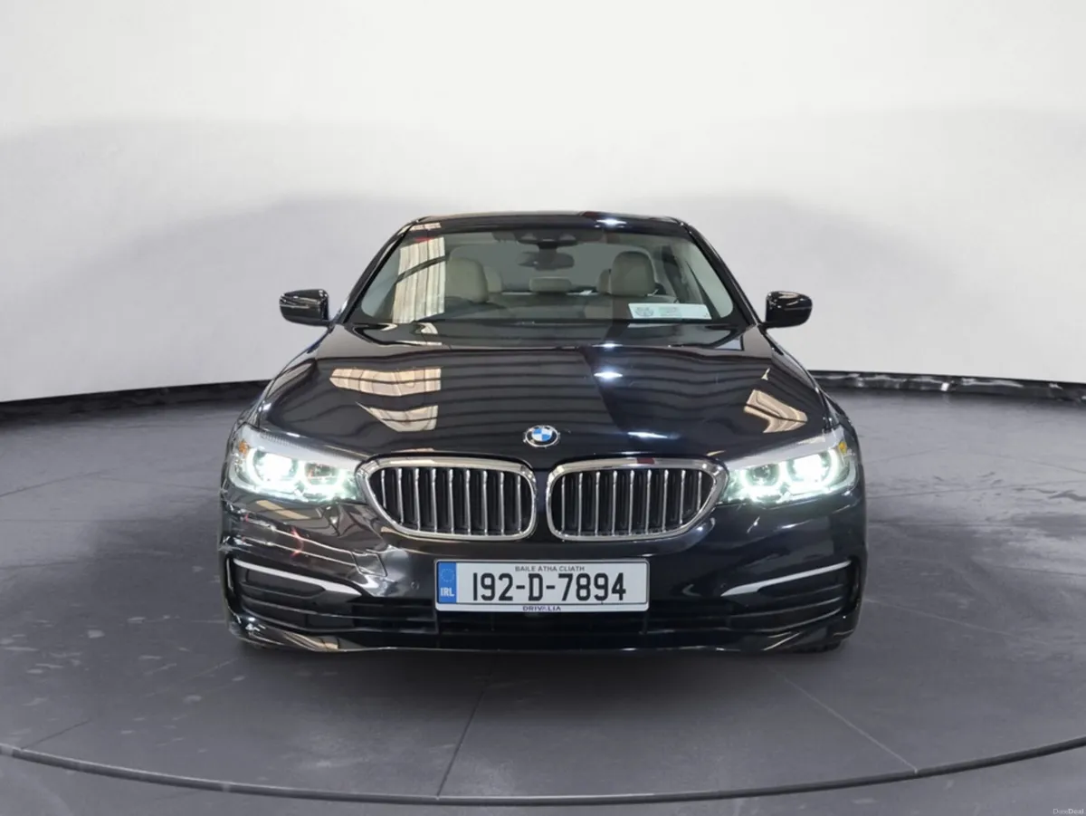 BMW 5-Series 520D  4DR AUTO SE - Image 2