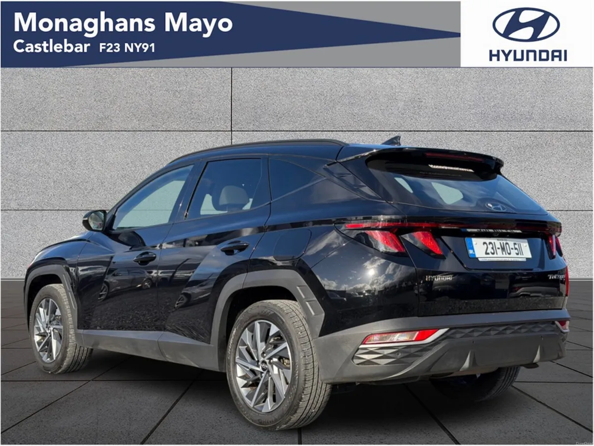 Hyundai Tucson EXECUTIVE 1.6 DIESEL 5DR - Image 3