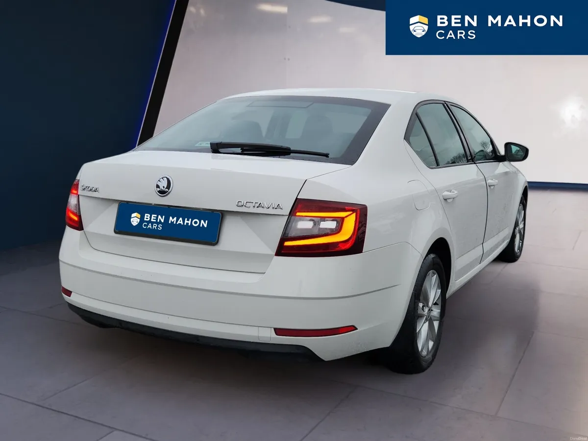 Skoda Octavia Ambition 1.6 TDI 1 Owner Car - Image 3