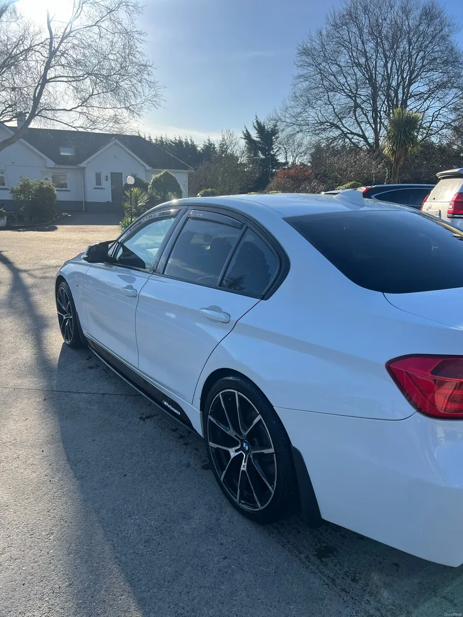 BMW F30 320d - Image 2