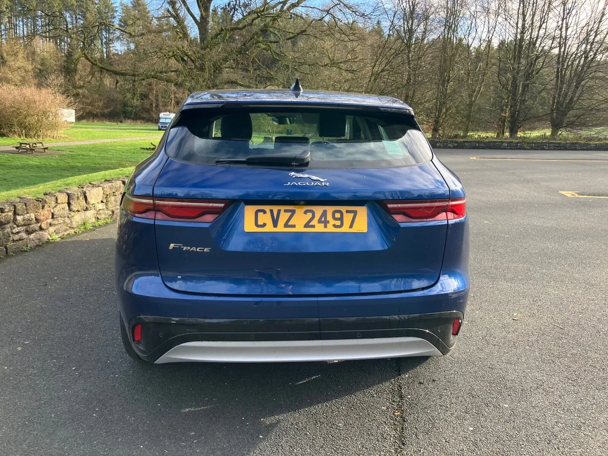 Jaguar F-Pace 2022 - Image 4