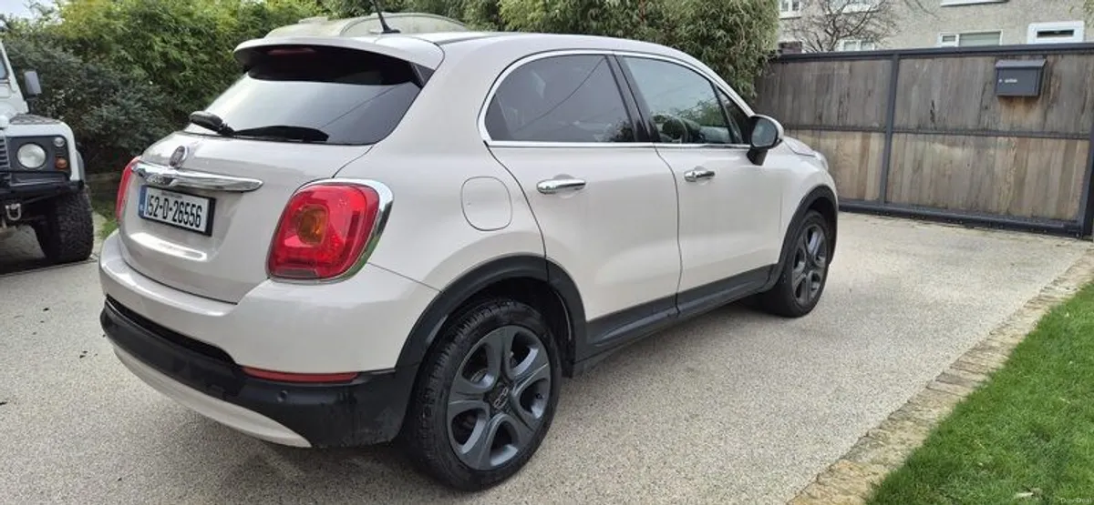 2015 Fiat 500 Lounge - Image 2