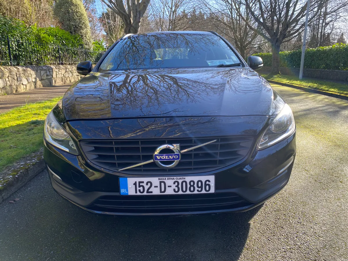 Volvo V60 D4 SE 190 BHP - Image 2