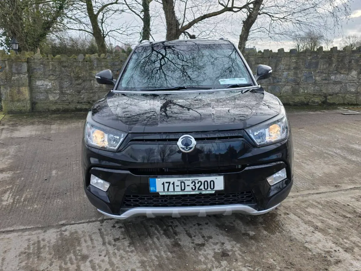 2017 SSANGYONG TIVOLI 4X2 EL XRAD CROSSOVER AUTO - Image 2