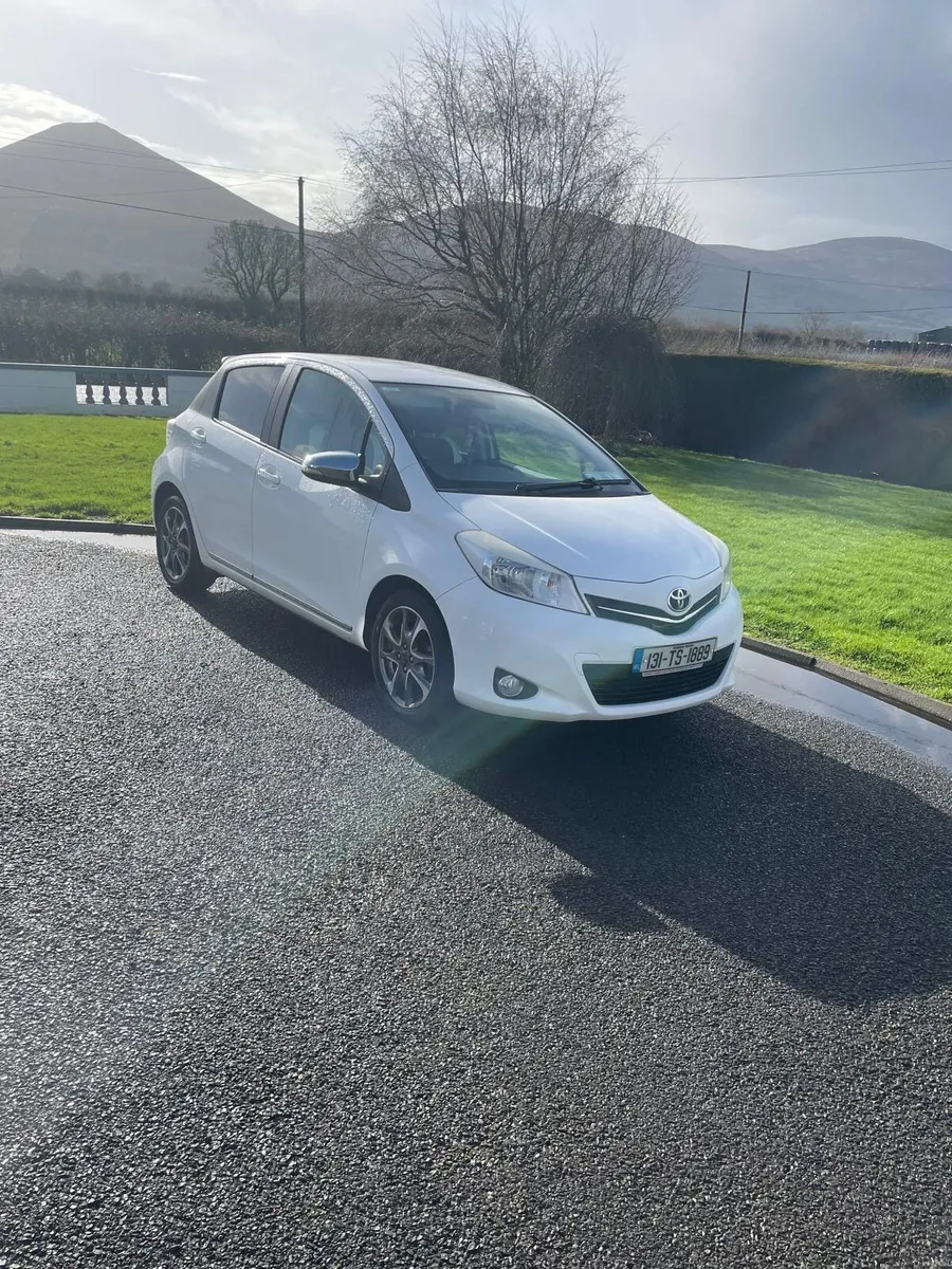 Toyota Yaris sport - Image 2