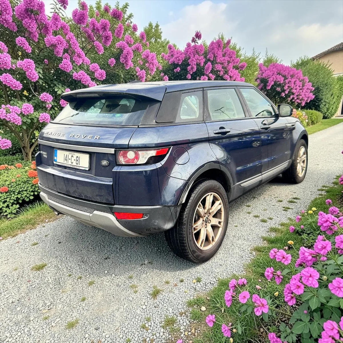 Range Rover Evoque 2.2 TD4 150HP 4WD PURE TECH - Image 4