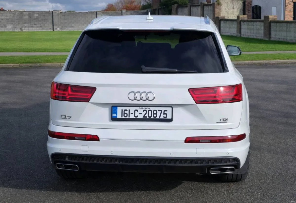 161 Audi Q7 3.0 TDI S-Line 7 Seater Full History - Image 4