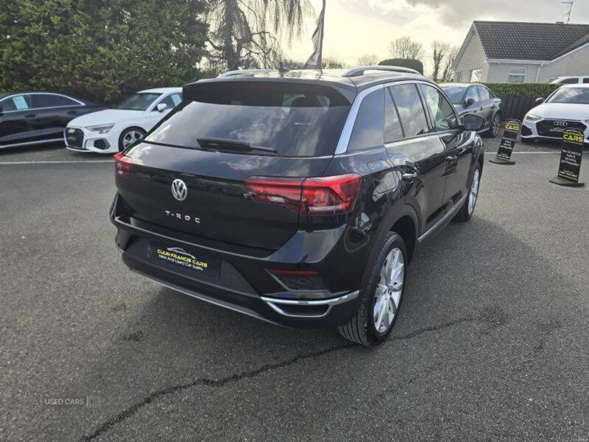 Volkswagen T-Roc SEL - Image 4
