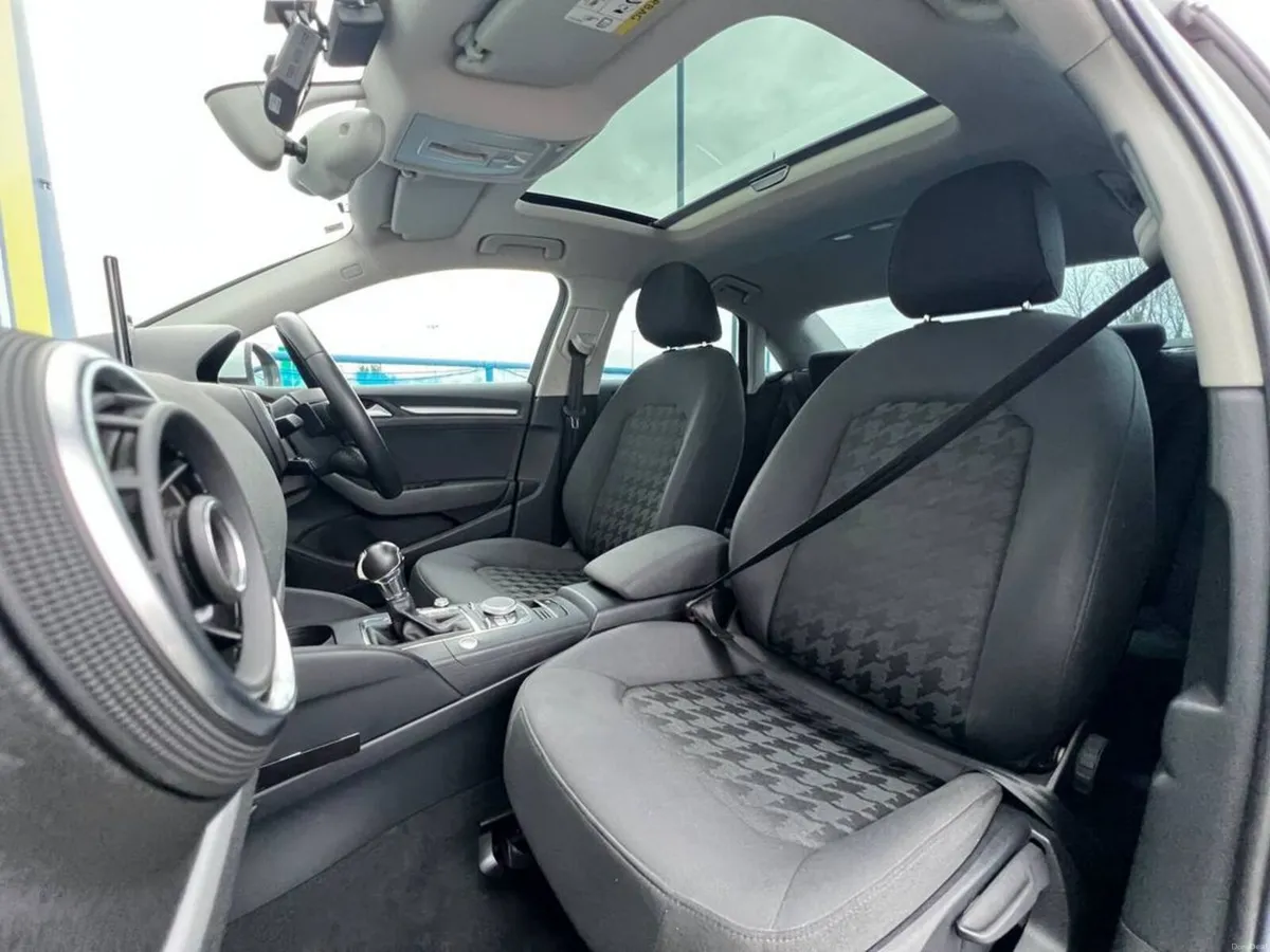 Audi A3 S-LINE PACK 1.4 TFSI AUTO // OPENING PAN R - Image 2