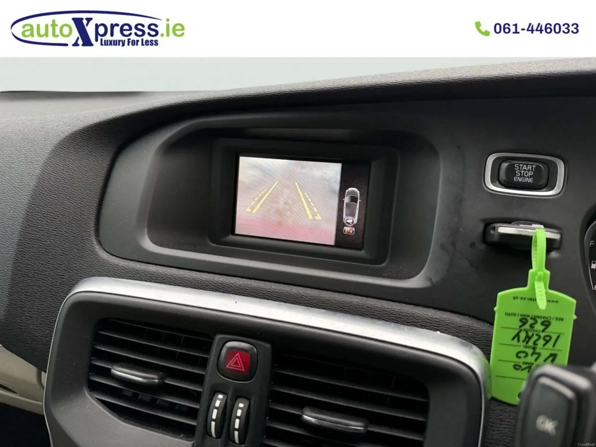 Volvo V40 D2 2.0 Diesel 5DR - Image 4