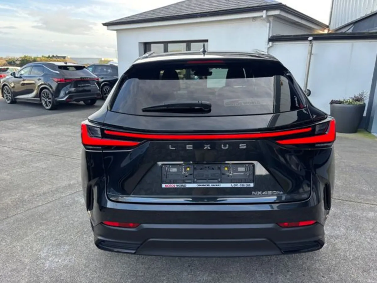 Lexus NX 450H + PHEV CVT PREMIUM PLUS - Image 3