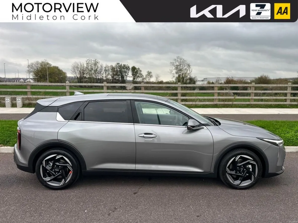 Kia K4 5 door K4 spec 1.0 PETROL, **3.9% finance** - Image 2