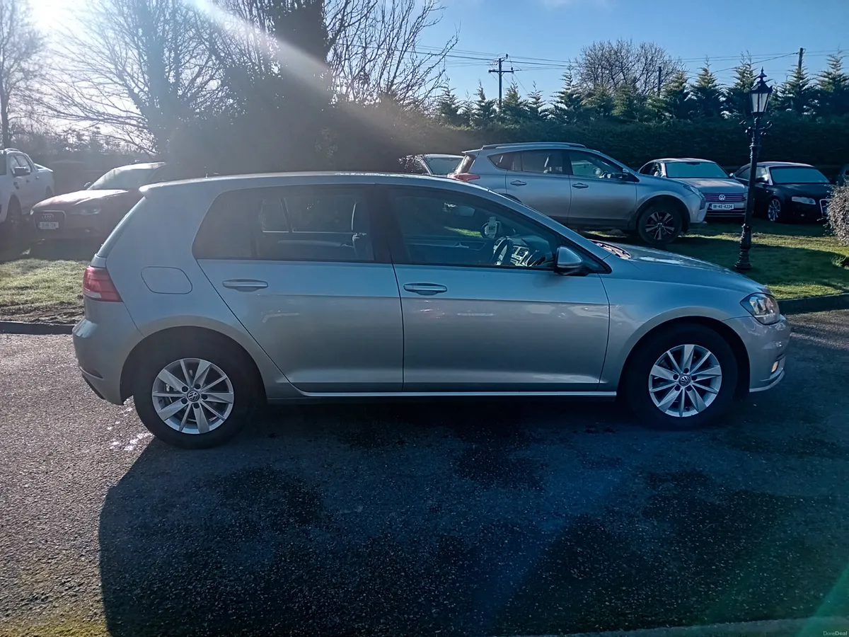 172 VW GOLF 1.6 TDI 5 DOOR H/B MANUAL. - Image 3