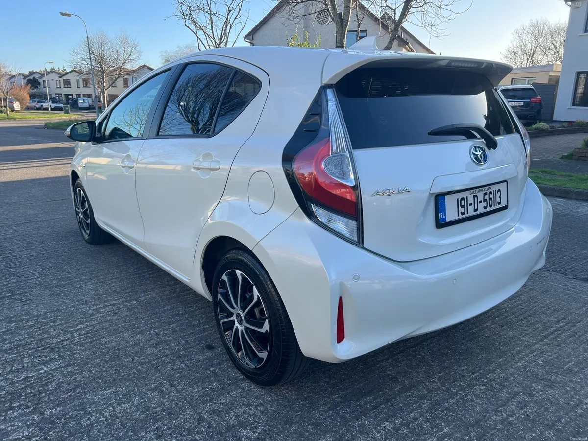 Toyota Aqua Auto Hybrid Nct 23/11/27  Tax 30/04/26 - Image 4