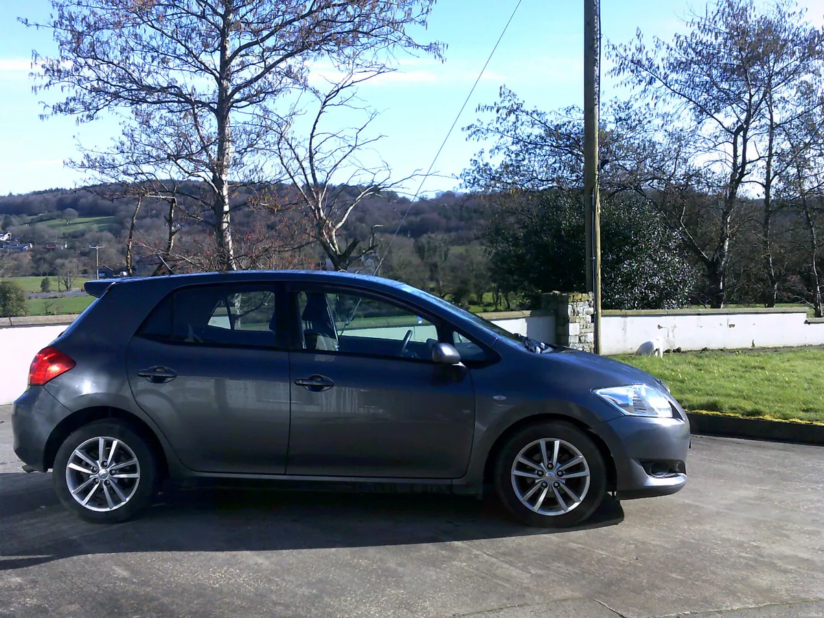 Toyota Auris 2009--- NCT DEC2026 - Image 2