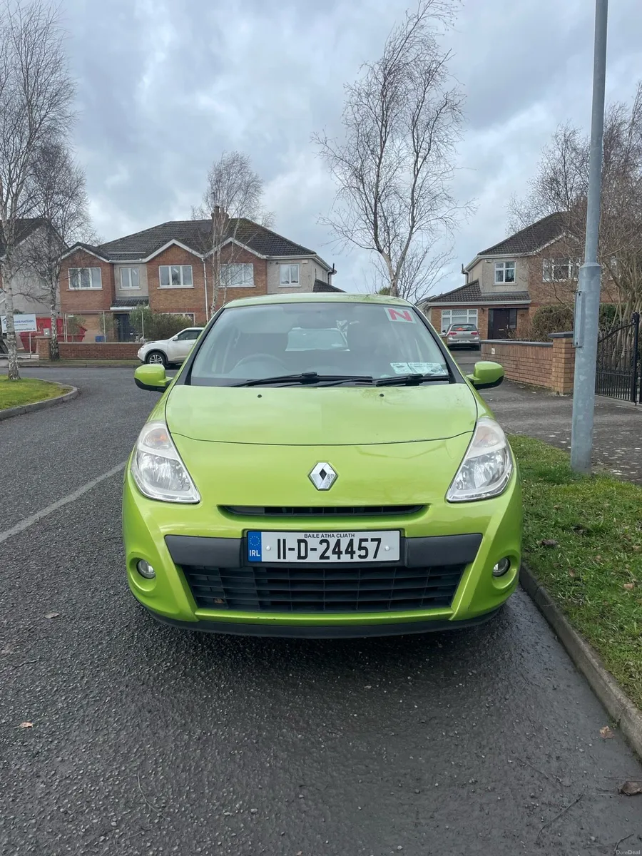 2011 Renault Clio - Image 1