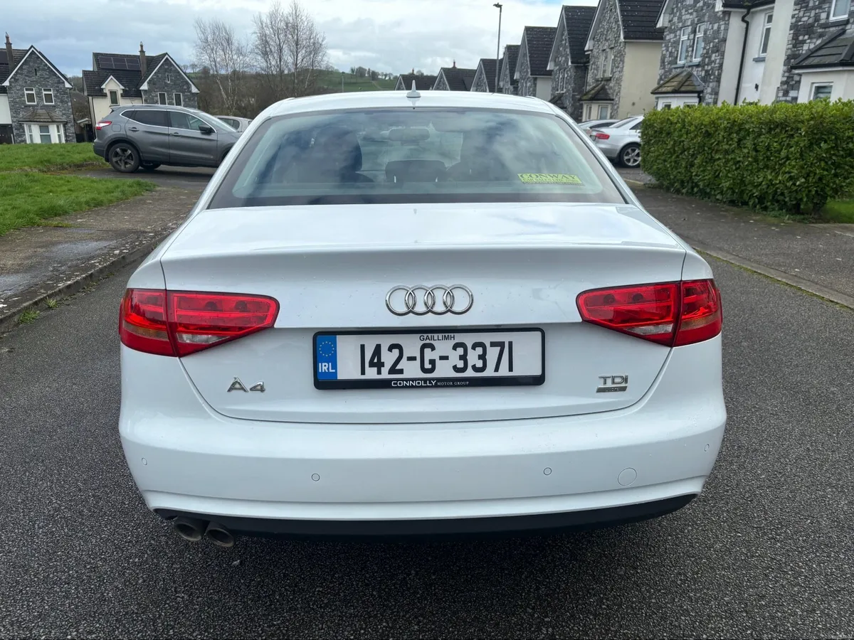 142 Audi A4 TECHNIK ultra 2.0 TDI 143 bhp high spe - Image 4