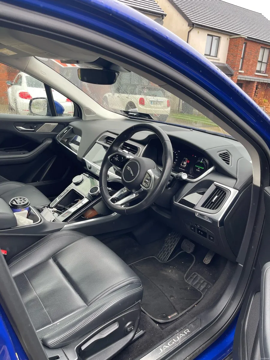 Jaguar I pace - Image 3