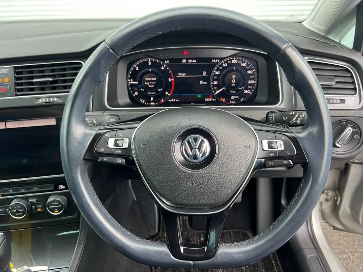 Volkswagen Golf 2.0 TDI ** HUGE SPEC ** // VERY LO - Image 4