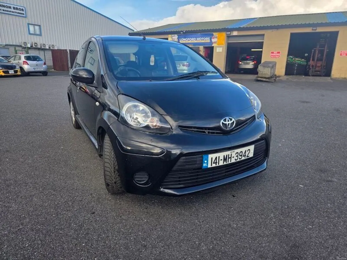 TOYOTA AyGo 2014 Black Automatic 1.0 Petrol Frest - Image 1