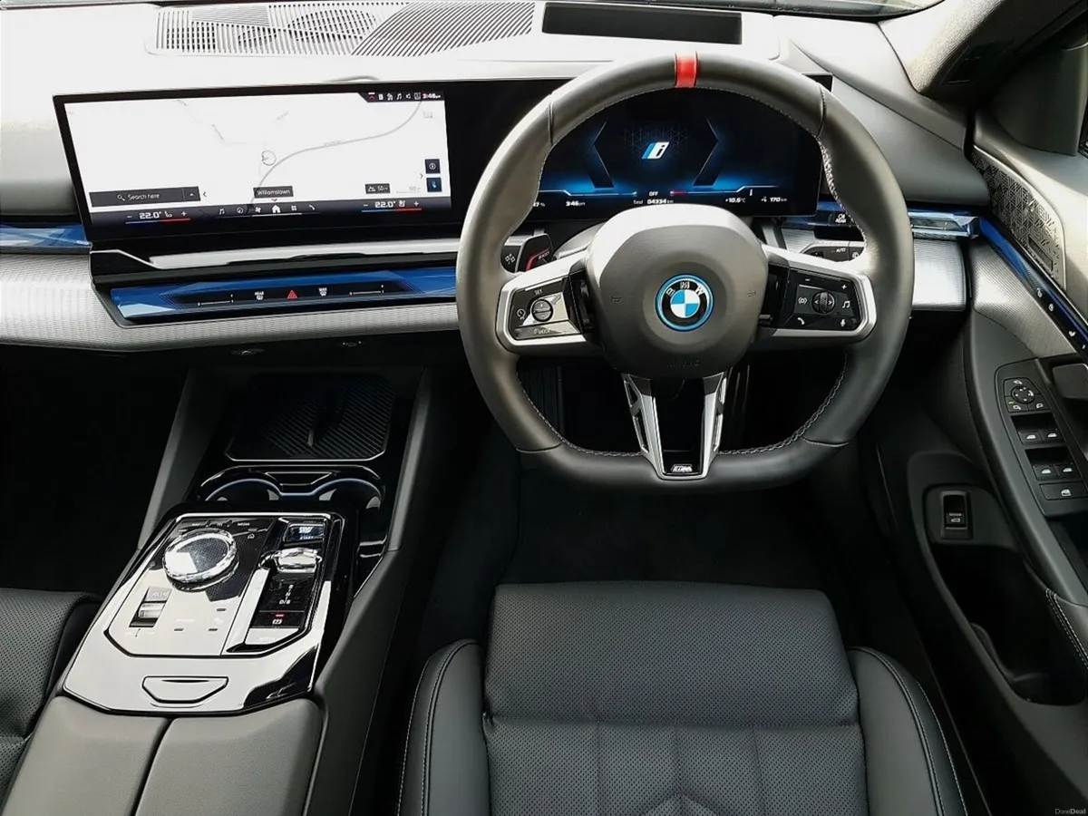 BMW i5 i5 M60 xDrive Touring - Image 5