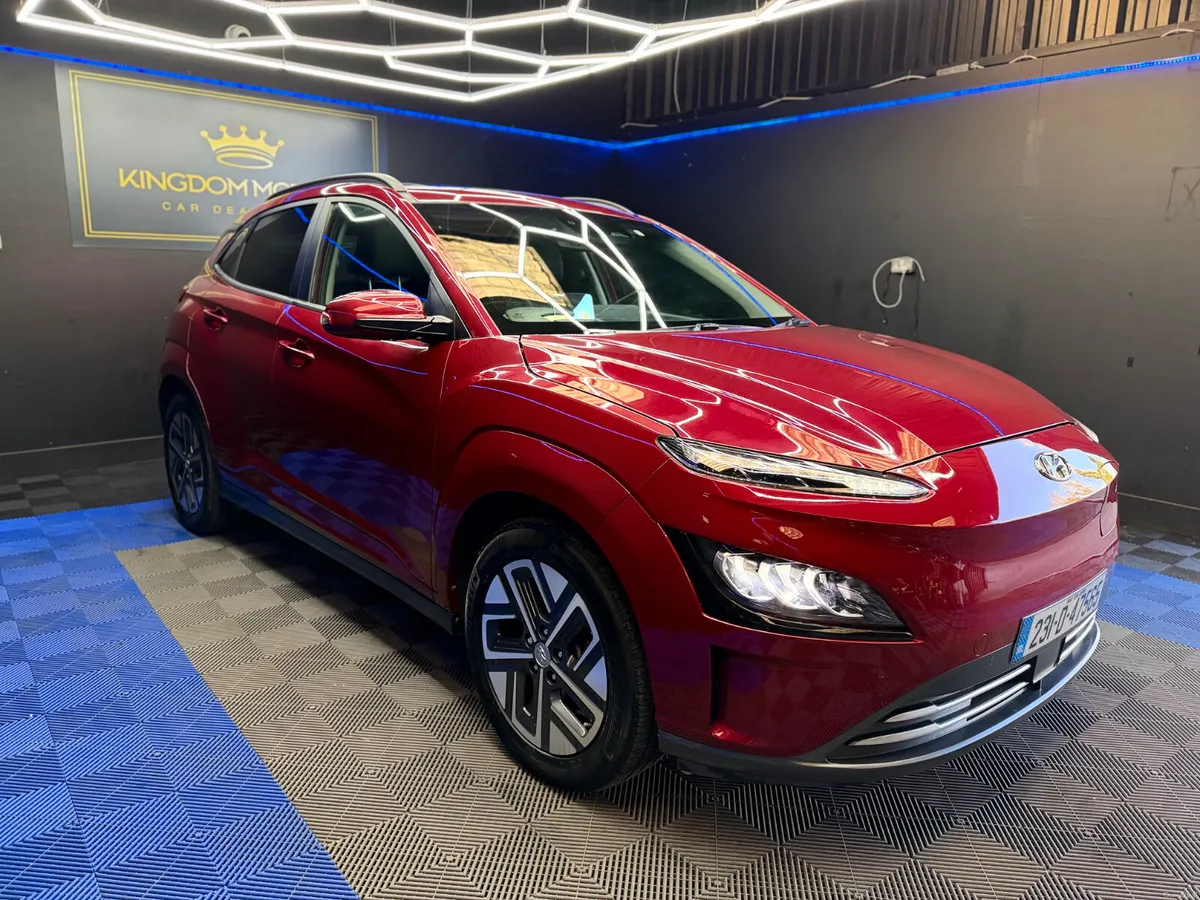 Hyundai KONA PREMIUM 64KWH,Range 484 KM - Image 2