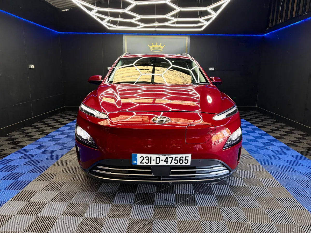 Hyundai KONA PREMIUM 64KWH,Range 484 KM - Image 4