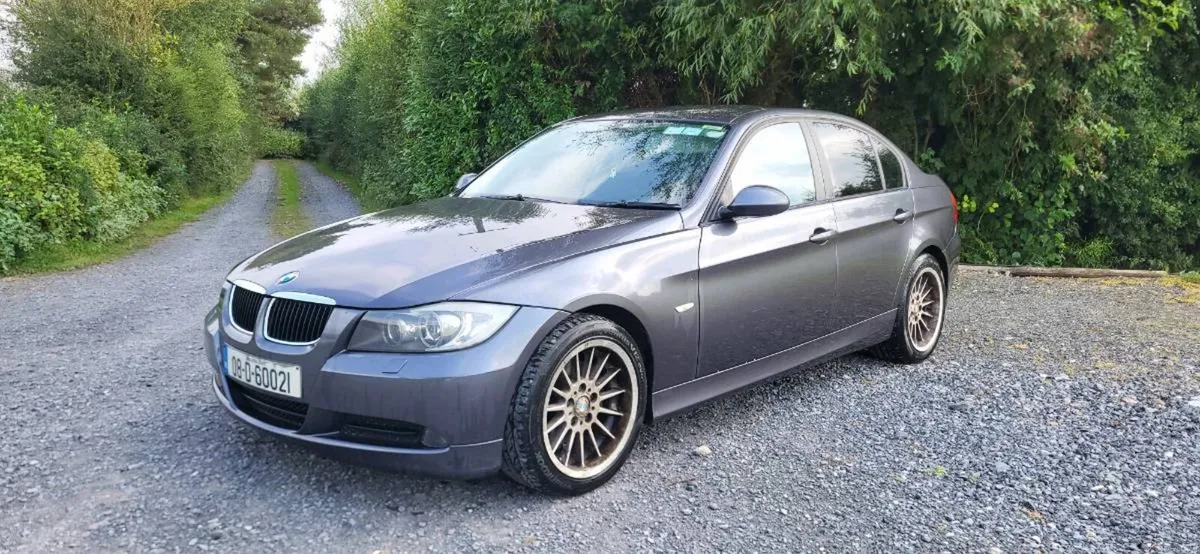 BMW E90 320d - Image 1