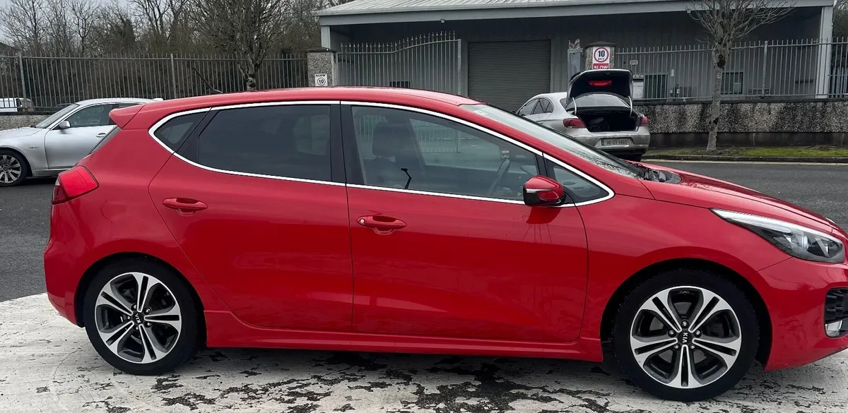 Kia Ceed 2017 - Image 2