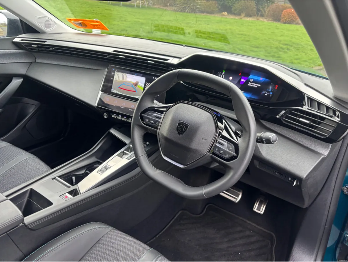 Peugeot 308 ALLURE 1.5 HDI AUTO 130bhp - Image 3