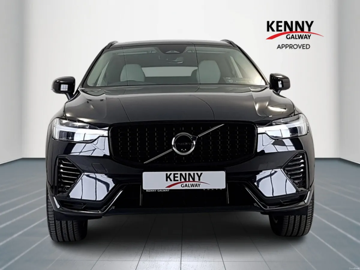 Volvo XC60 + T6 PHEV AWD AUTO RECHARGE PLUS - Image 2
