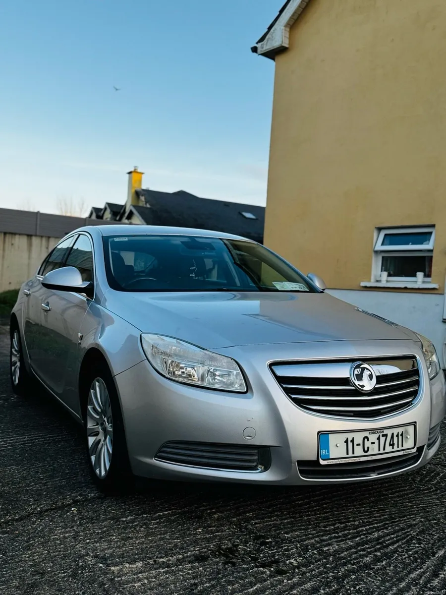 Opel Insignia - Image 1
