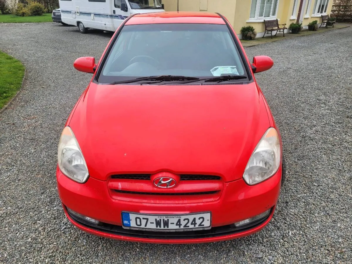 Hyundai Accent - Image 1