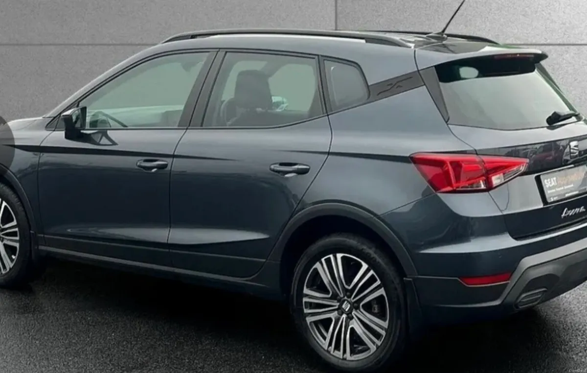 SEAT ARONA - Image 2