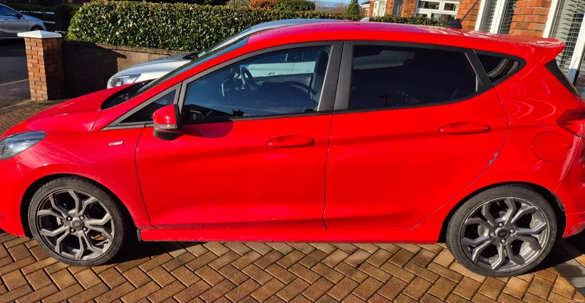 Ford Fiesta ST line - Image 4