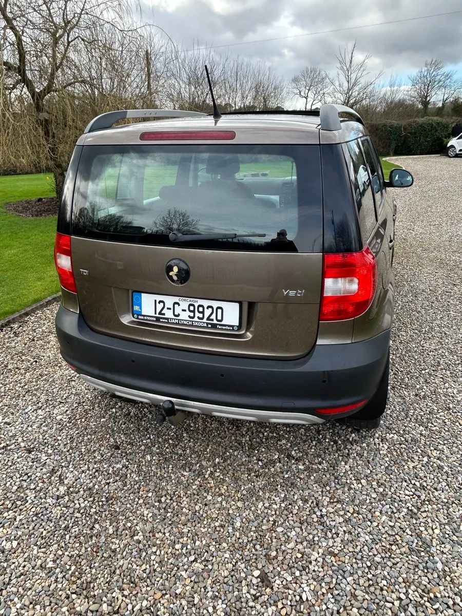 Skoda Yeti Diesel 2.0 ltr Ambition model - Image 3