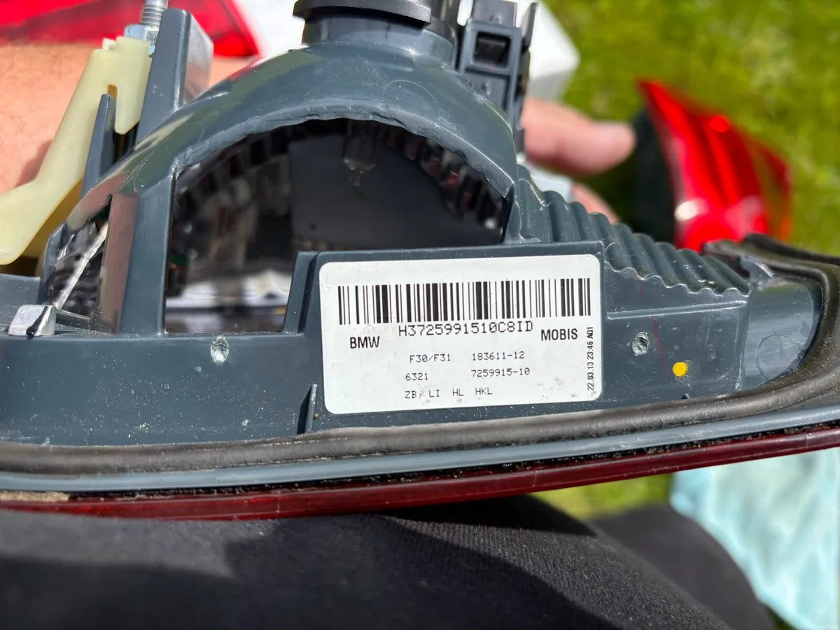 BMW 3 series F30 2012-2016 back tail light - Image 3