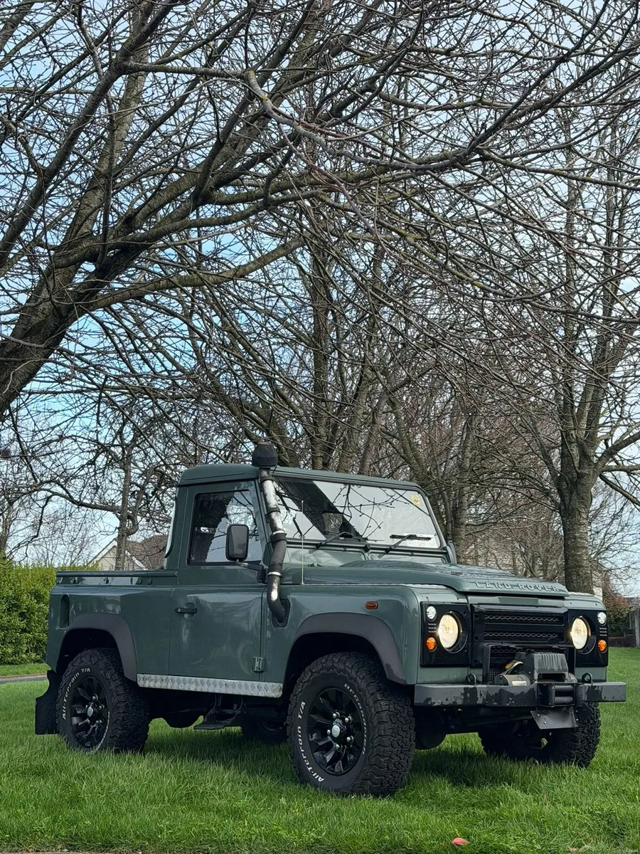 Landrover defender - Image 3