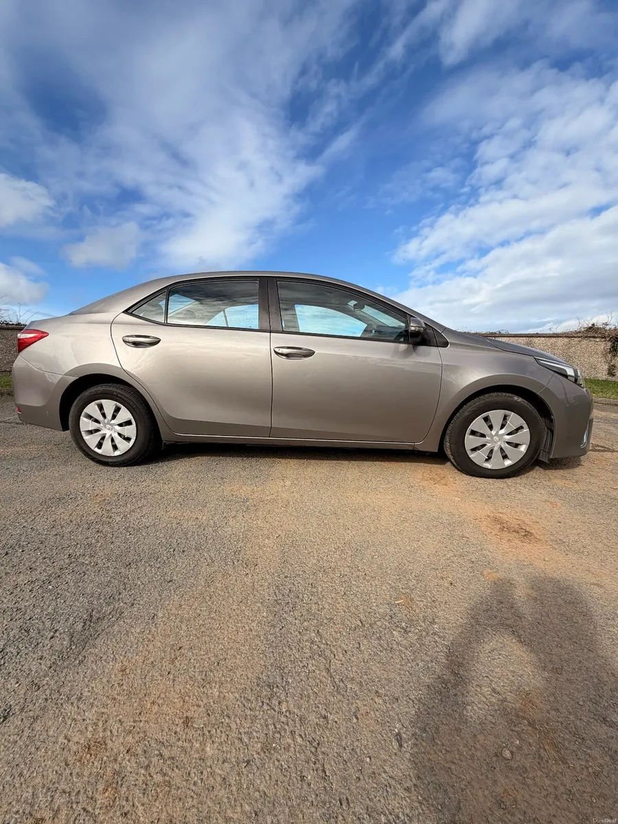 Toyota Corolla 2015 - Image 3