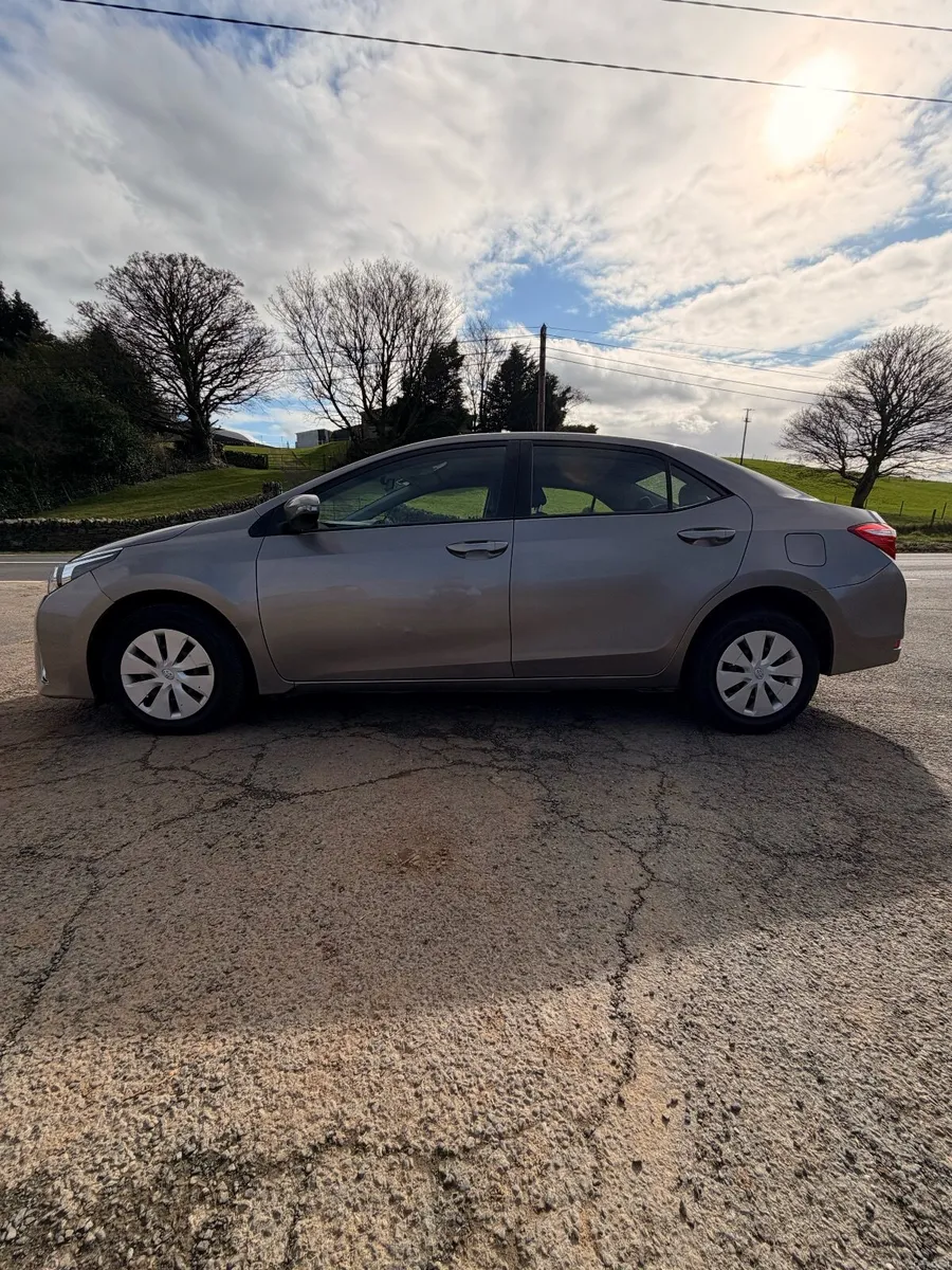 Toyota Corolla 2015 - Image 4