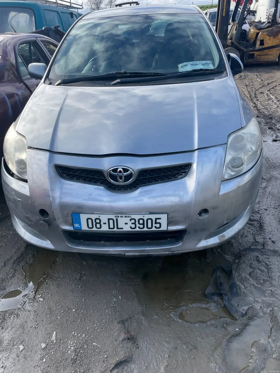 Toyota HiAce 1999 - Image 1