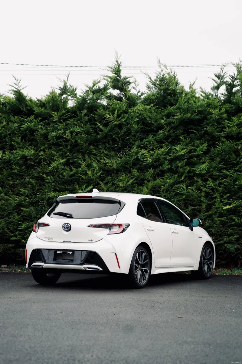 🌟Toyota Corolla 1.8 Sports Hybrid 2019🌟 - Image 4