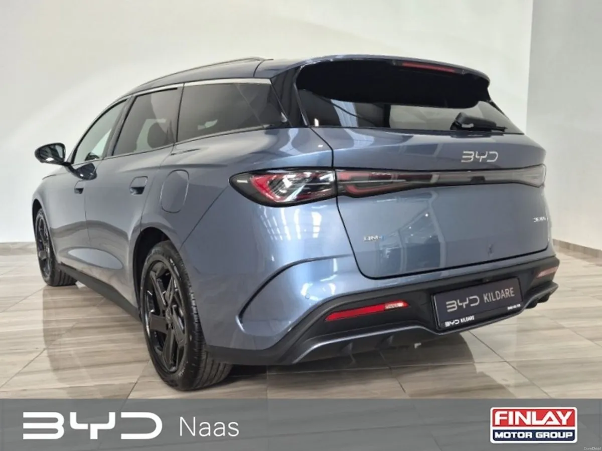 BYD SEAL SEAL 6 Touring Phev Comfort 105 kms elect - Image 4