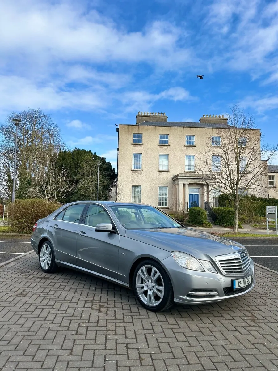 MERCEDES BENZ 2012 E CLASS BLUE MOTION AUTOMATIC - Image 1