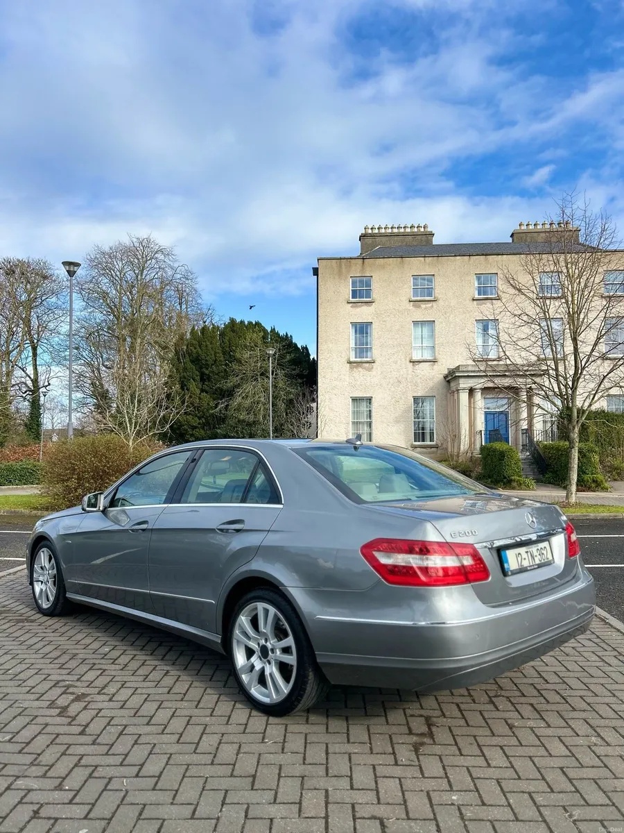 MERCEDES BENZ 2012 E CLASS BLUE MOTION AUTOMATIC - Image 4