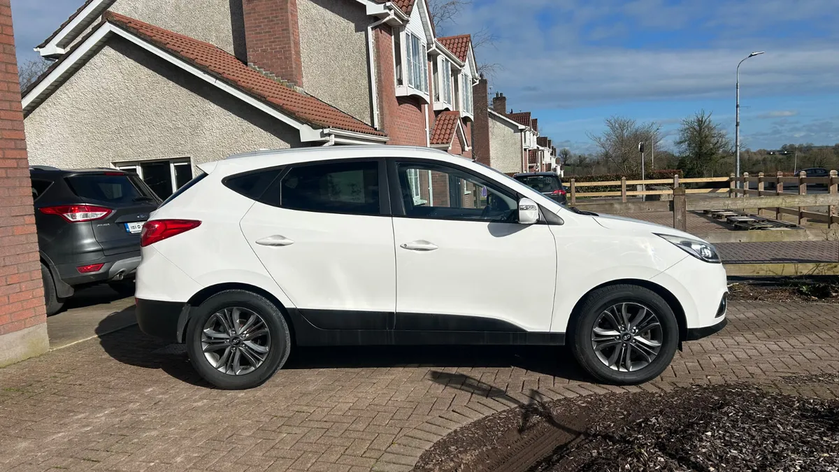 Hyundai ix35 1.7 crdi 2014 (NCTd 01/26) - Image 2
